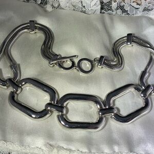 Sleek Silver Tone Chunky Toggle Chain Necklace